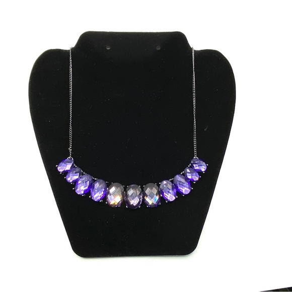 Purple Faceted Cabachons Black Chain Statement Necklace - Picture 2 of 7